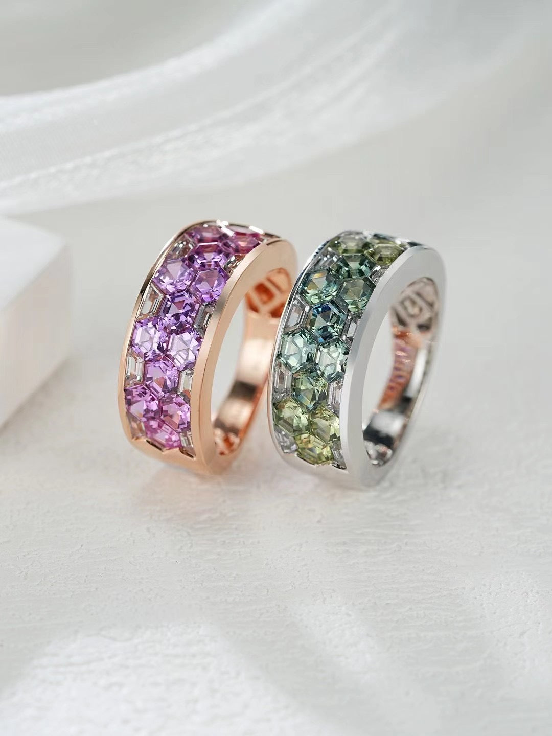 Rainbow Sapphire 18k Gold Ring (Item No. SA086)