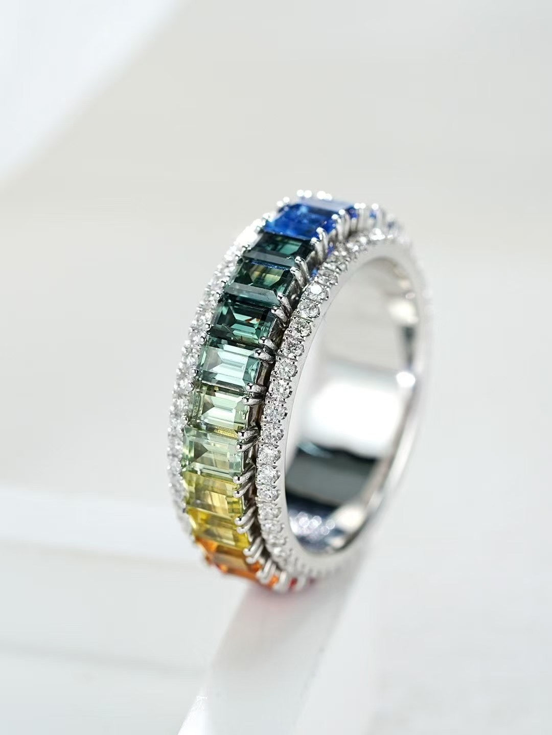 Rainbow Sapphire 18k Gold Ring (Item No. SA119)