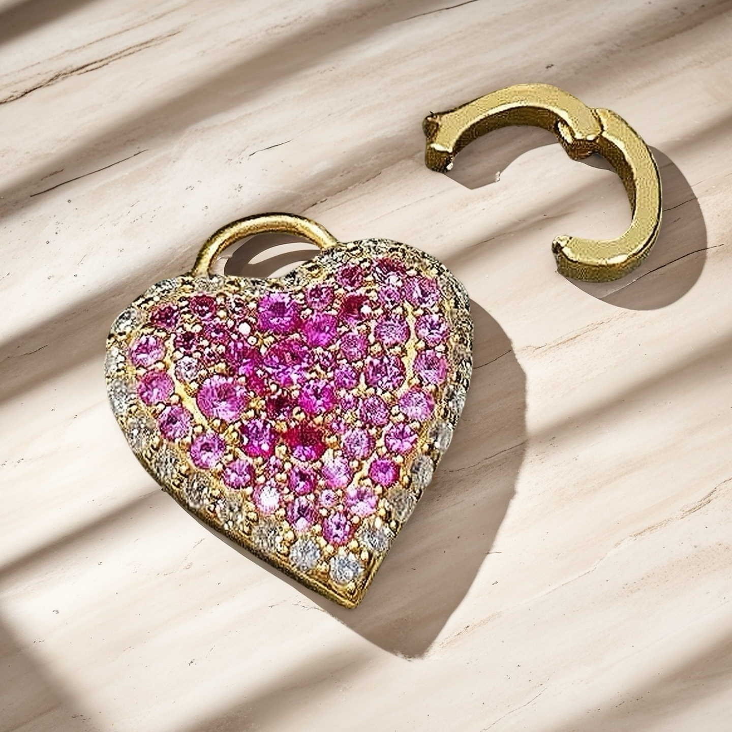 Vintage 18k Gold Diamond Pendant (Item No. VT097)