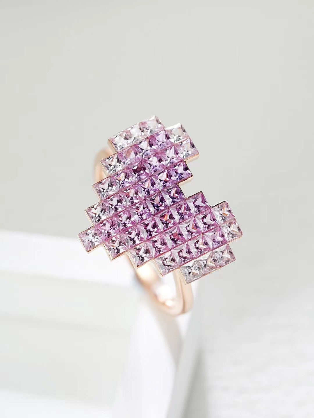 Heart Rainbow Sapphire 18k Gold Ring (Item No. SA104)