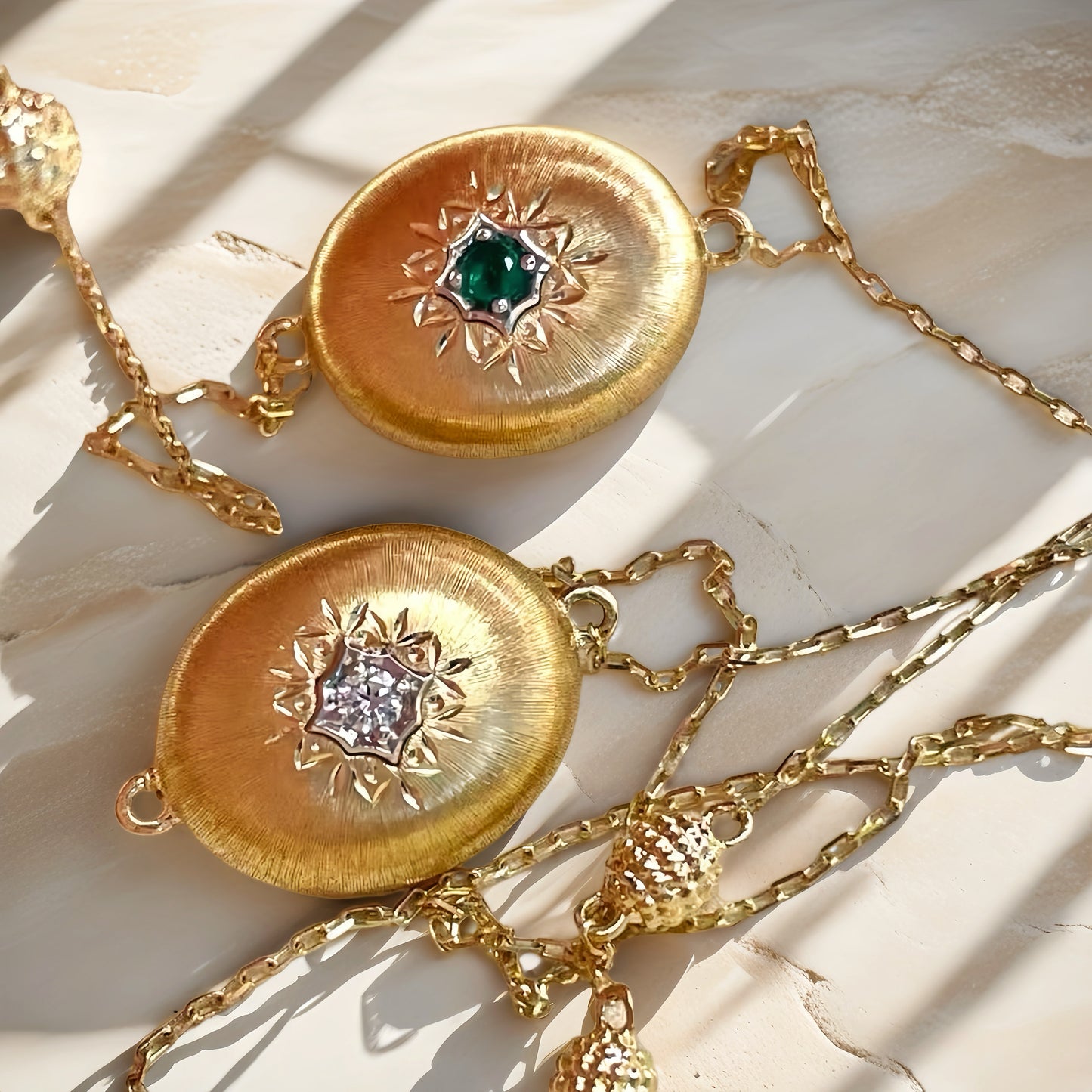 Vintage 18k Gold Diamond Pendant (Item No. VT176)