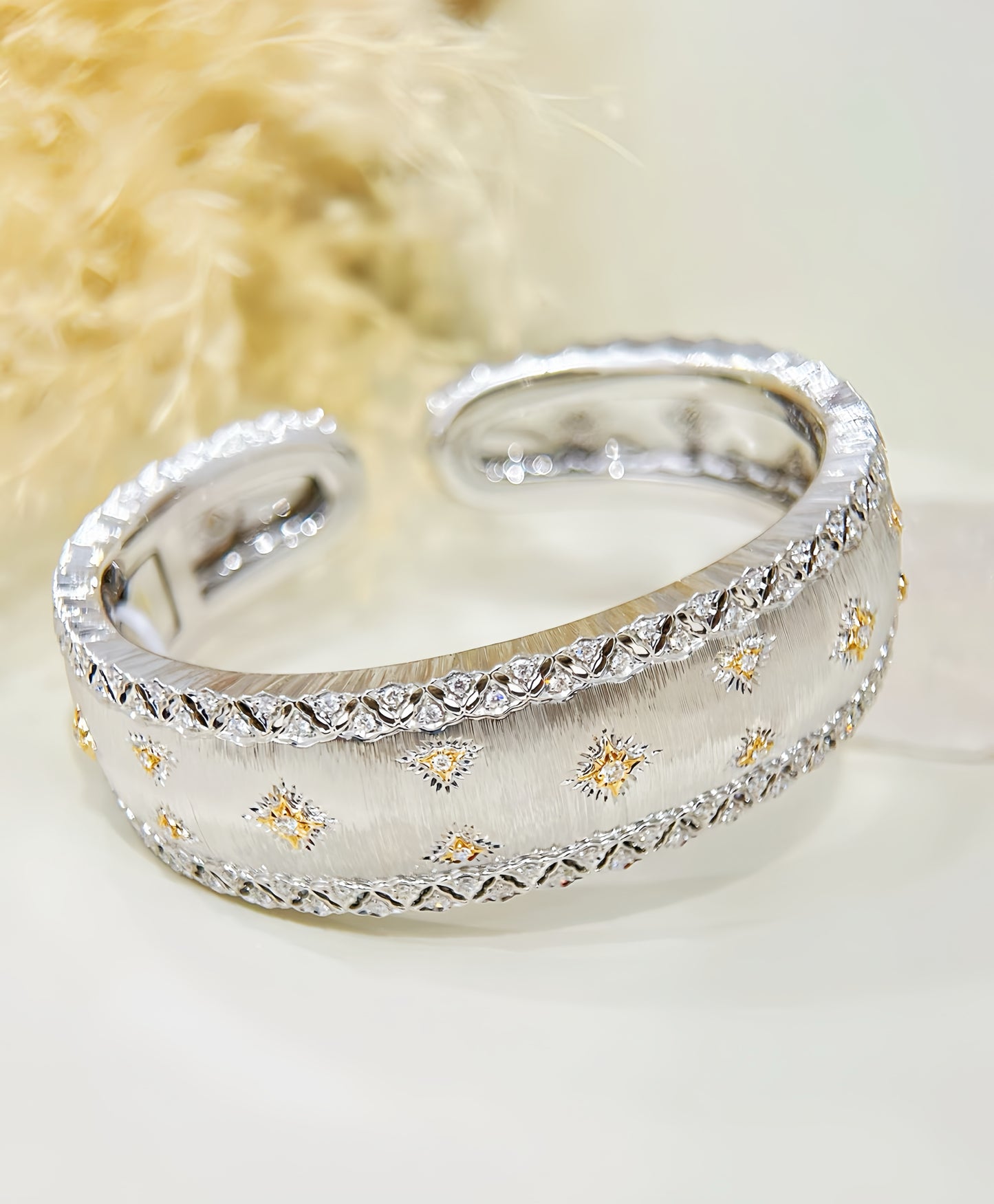Vintage 18k Gold Diamond Bracelet (Item No. VT346)