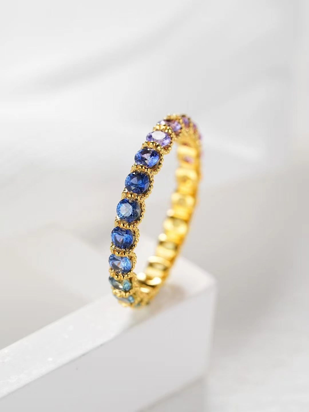 Rainbow Sapphire 18k Gold Ring (Item No. SA037)