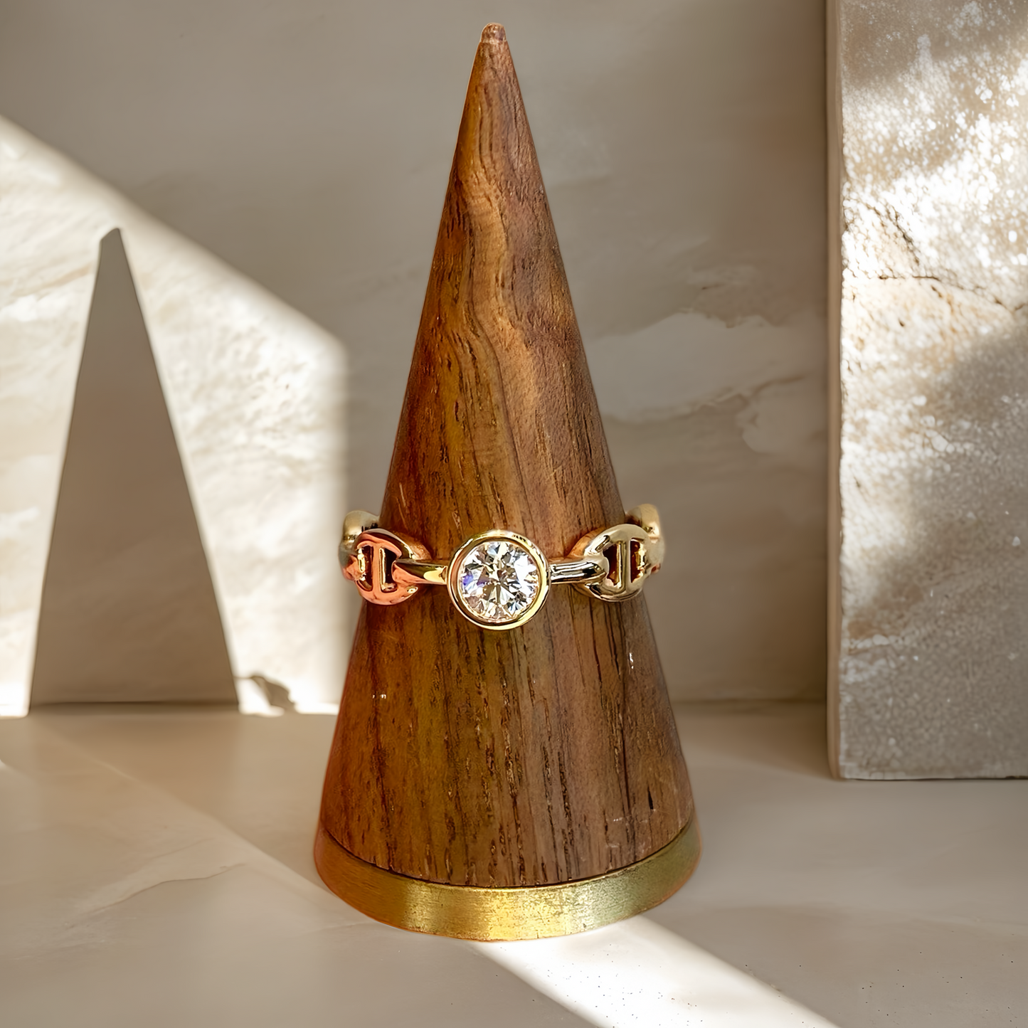 Vintage 18k Gold Diamond Ring (Item No. VT161)