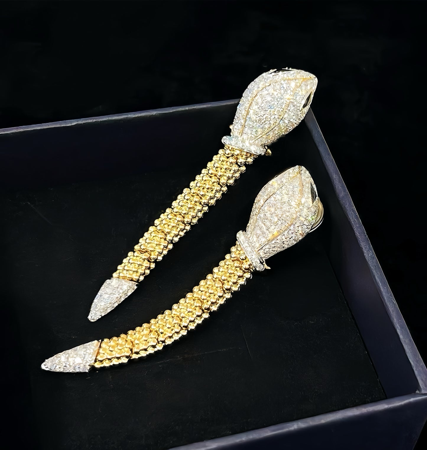 Snake 18k Gold Diamond Earring (Item No. VT336)