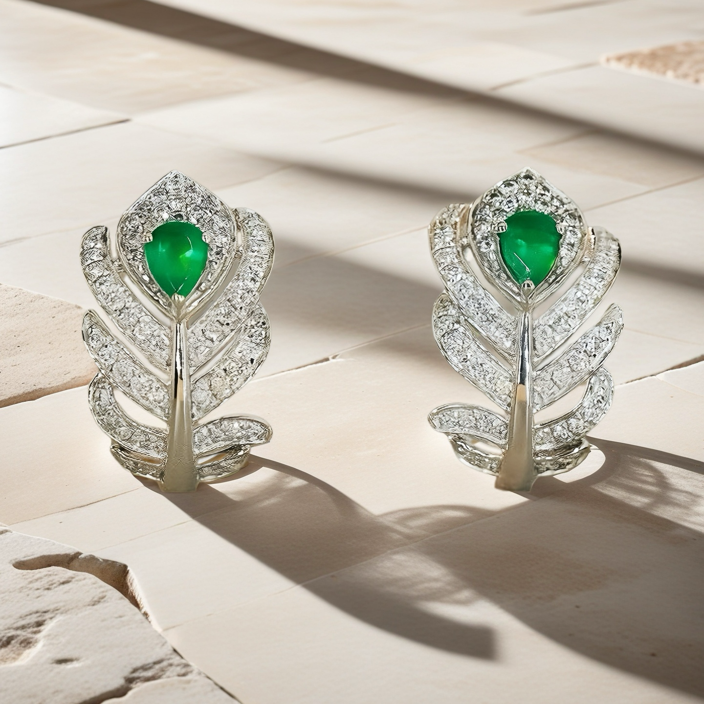 Feather Gold Diamond Emerald Earring (Item No. VT080)