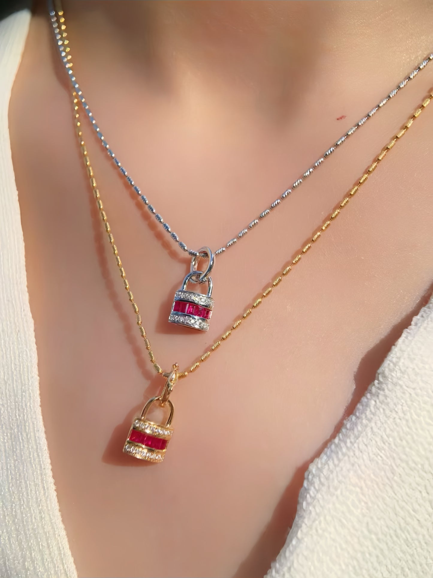 Lucky Lock 18k Gold Diamond Ruby Pendant (Item No. VT198)