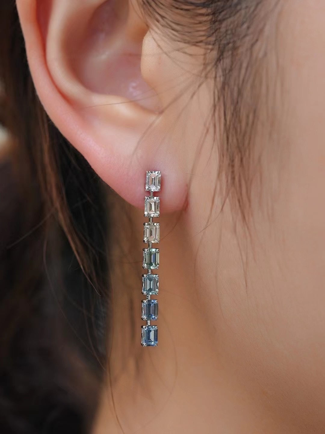 Rainbow Sapphire 18K Gold Earring (Item No. SA021)