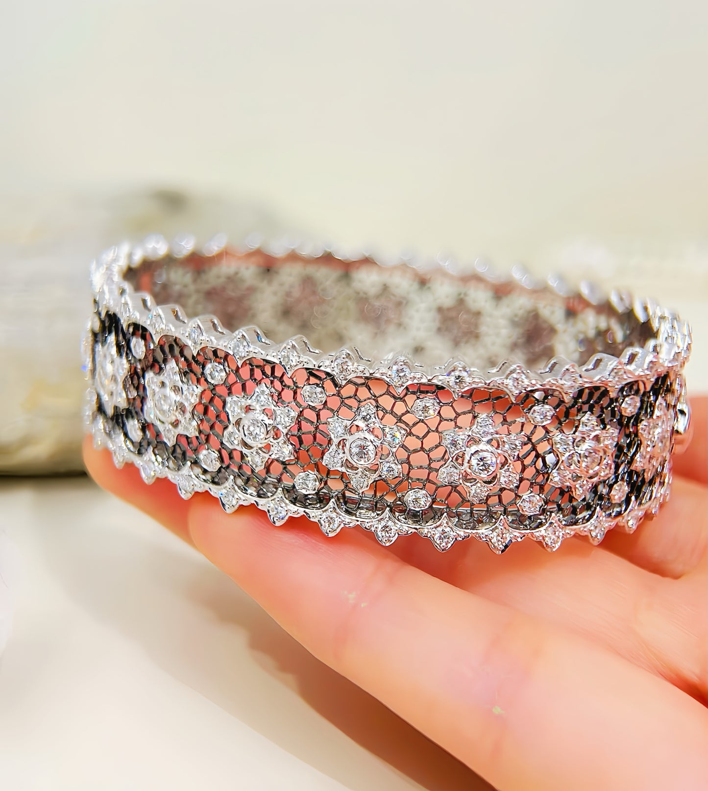 Lace Vintage 18k Gold Diamond Bracelet (Item No. VT342)