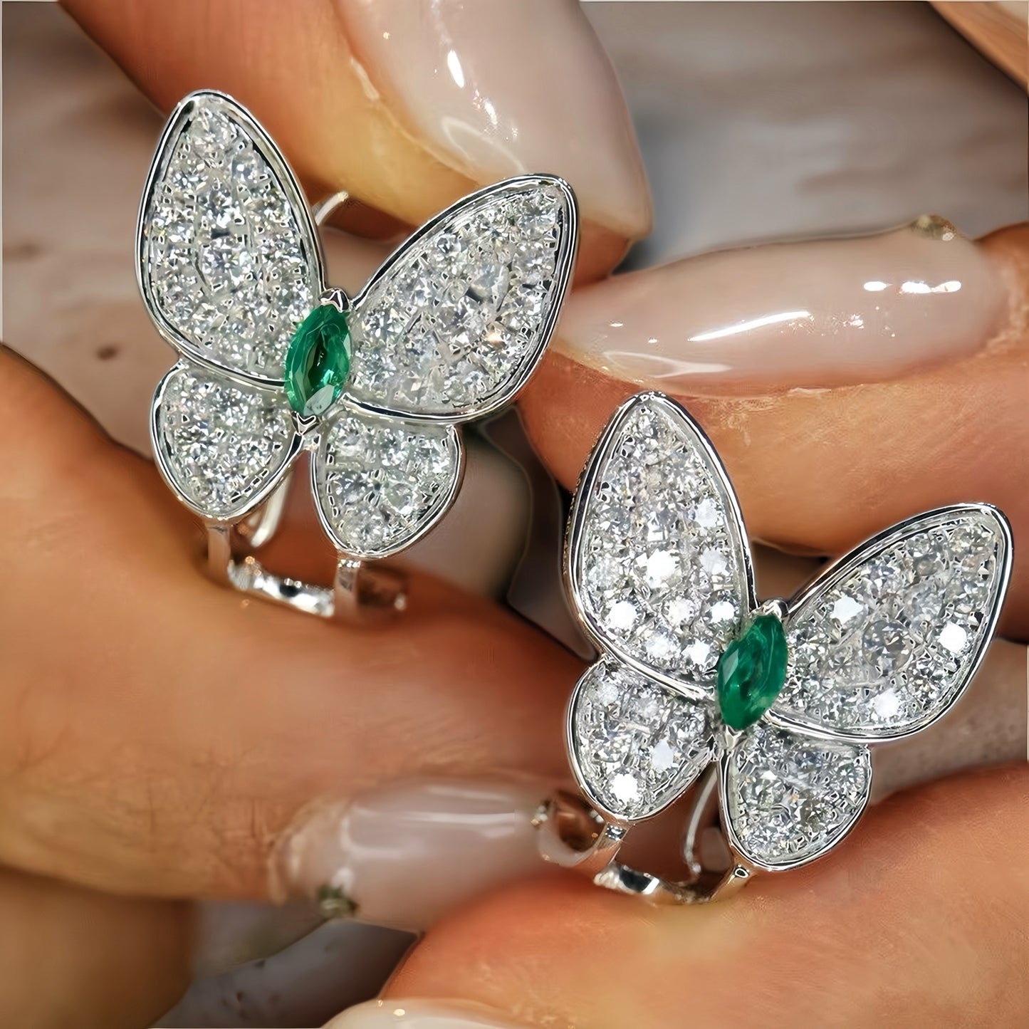 Butterfly 18k Gold Diamond Sapphire Earring (Item No. VT191)