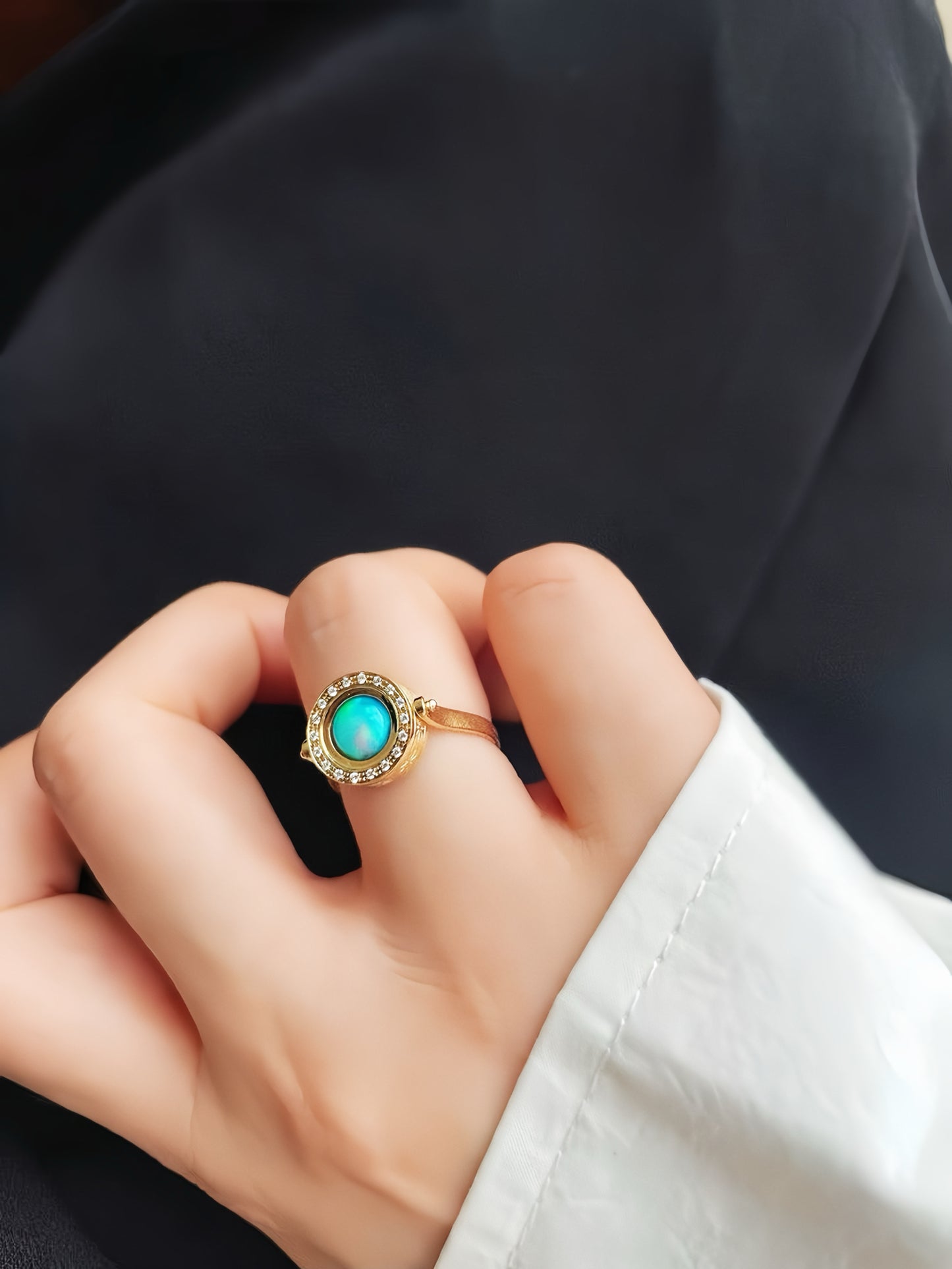 Athena Opal 18k Gold Diamond Ring (Item No. VT038)