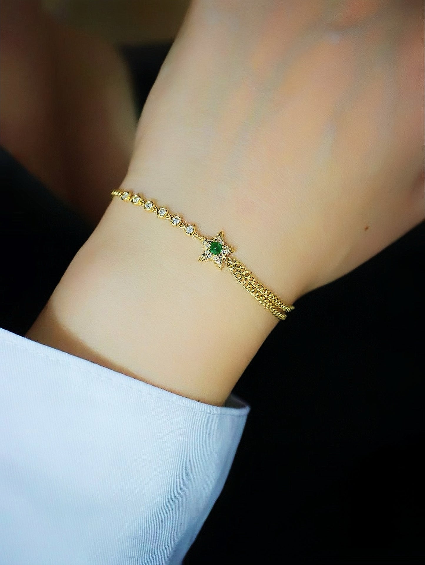 Vintage Star 18k Gold Diamond Emerald Bracelet (Item No. VT118)