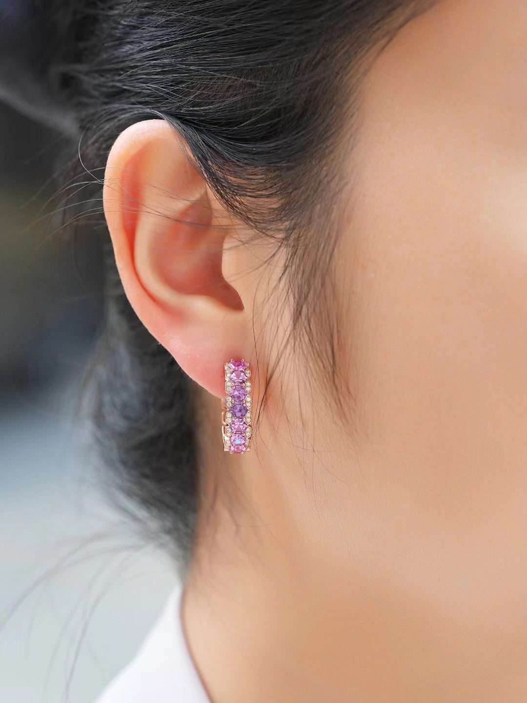 Rainbow Sapphire 18K Gold Earring (Item No. SA050)