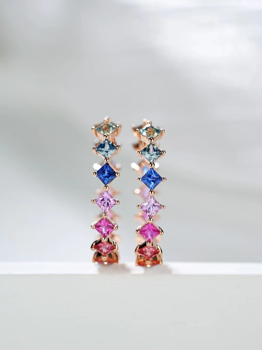 Rainbow Sapphire 18k Gold Earring (Item No. SA089)