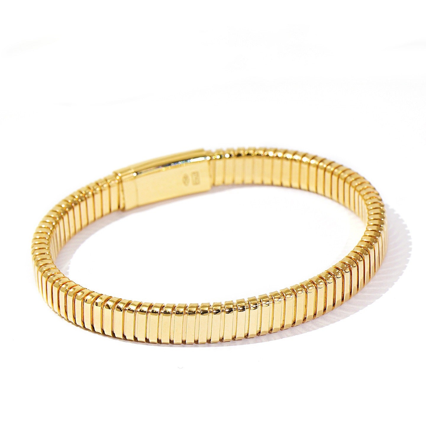 Contemporary 18k Gold Diamond Bracelet (Item No. GB0046)
