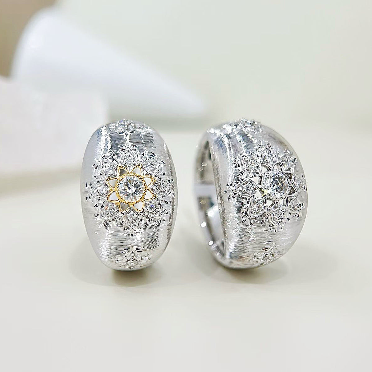Vintage 18k Gold Diamond Ring (Item No. VT449)