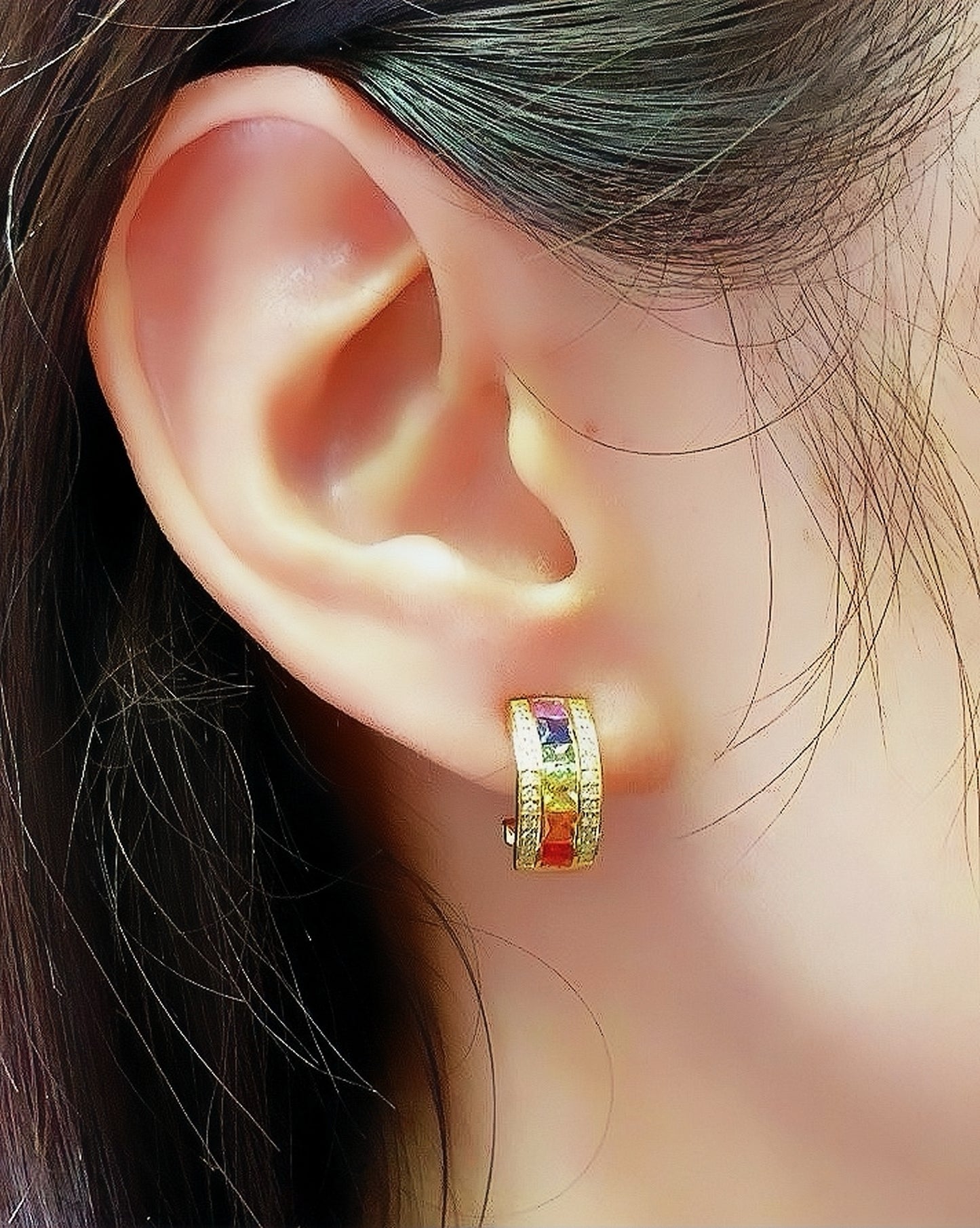 Rainbow 18k Gold Diamond Sapphire Earring (Item No. VT066)