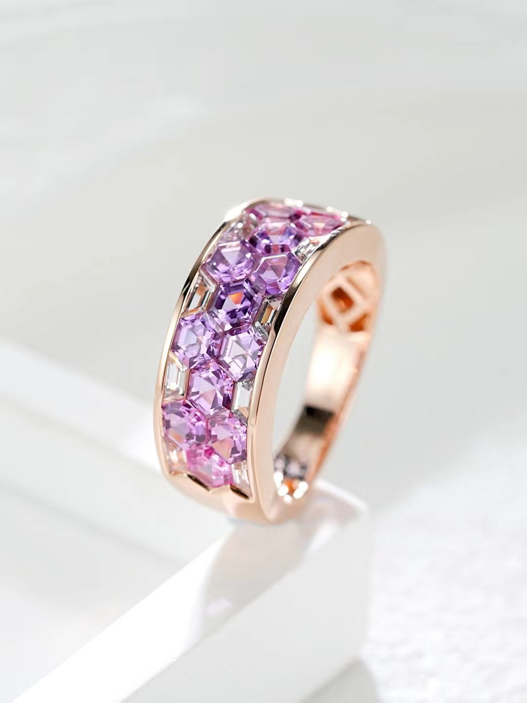 Rainbow Sapphire 18k Gold Ring (Item No. SA086)