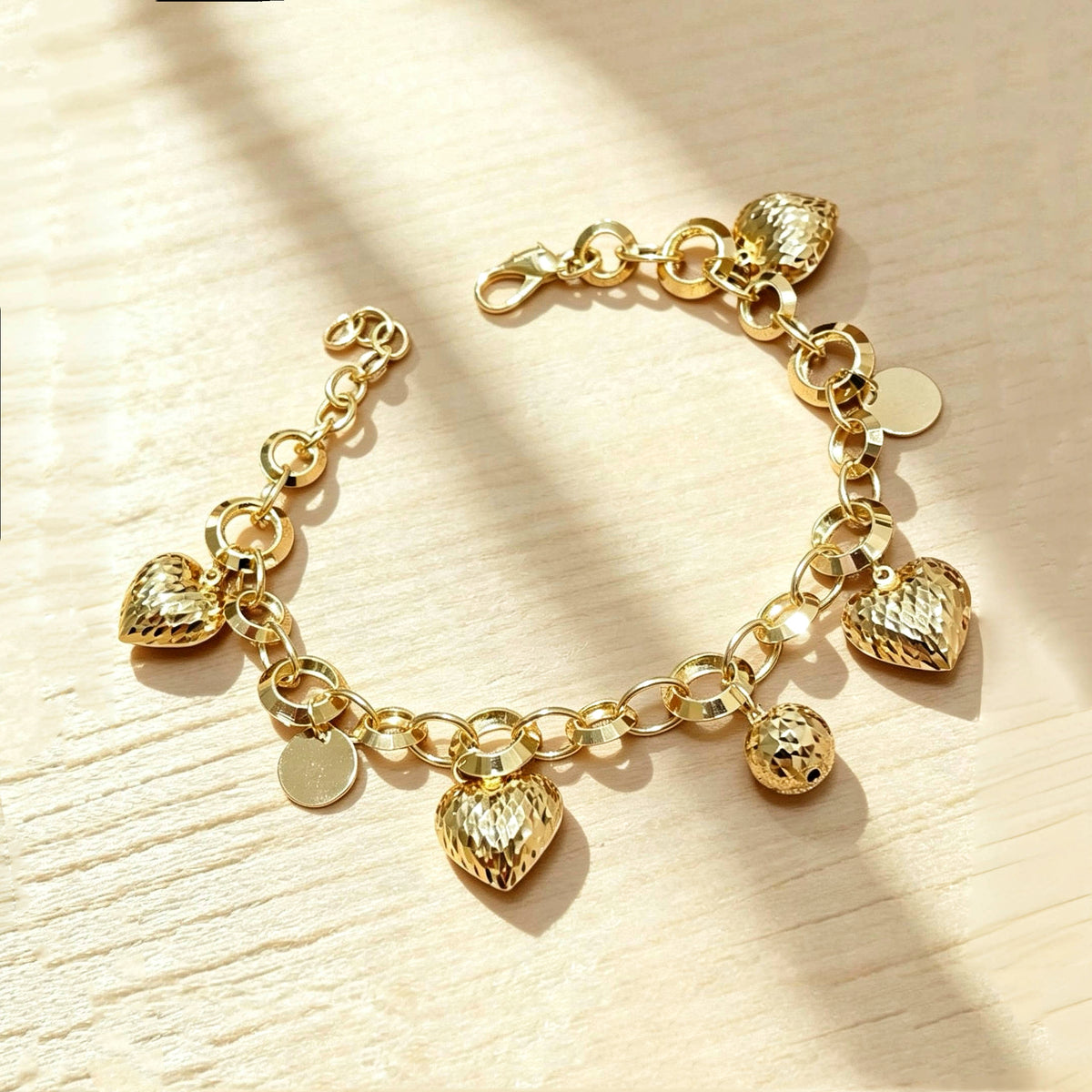 Friendship 18K Gold Bracelet (Item No. HFB019)