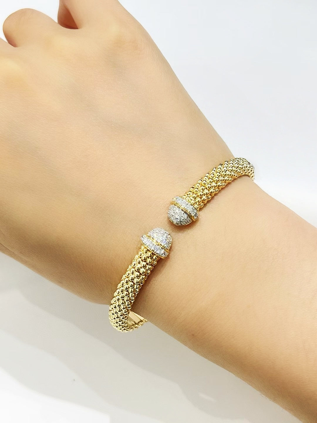 Vintage 18k Gold Diamond Bracelet (Item No. VT257)