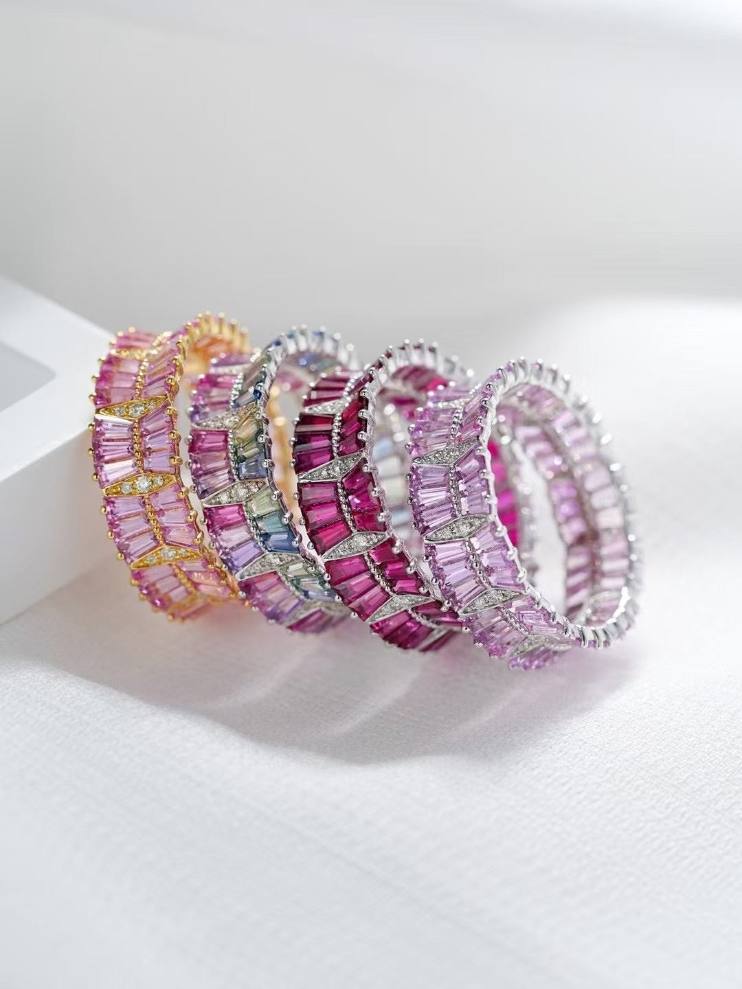 Rainbow Sapphire 18k Gold Ring (Item No. SA120)