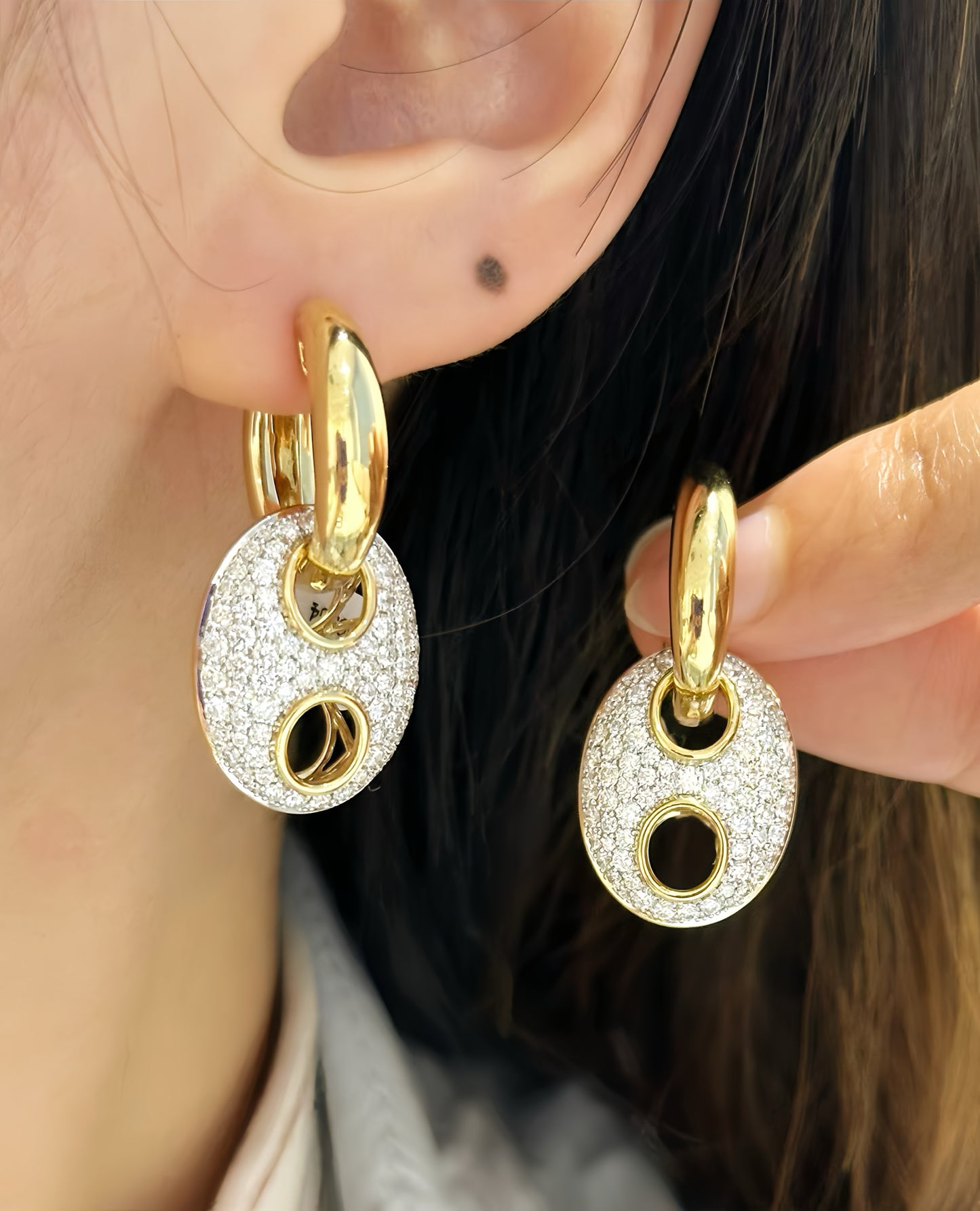 Vintage 18k Gold Diamond Earring (Item No. VT316)