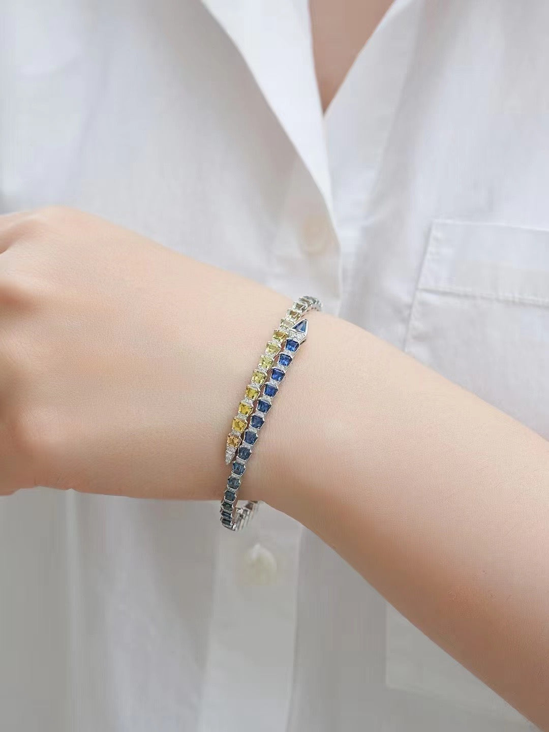 Rainbow Sapphire 18k Gold Bracelet (Item No. SA079)