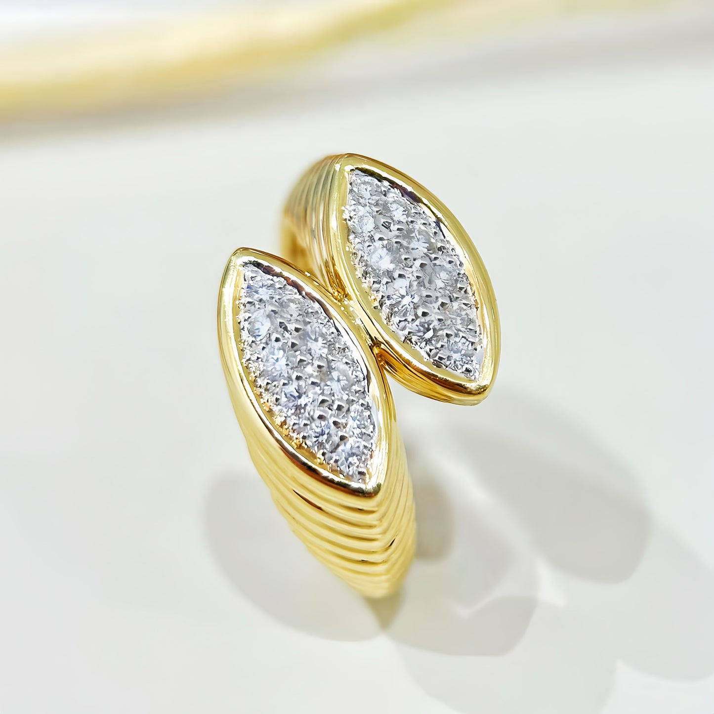 Vintage 18k Gold Diamond Ring (Item No. VT422)