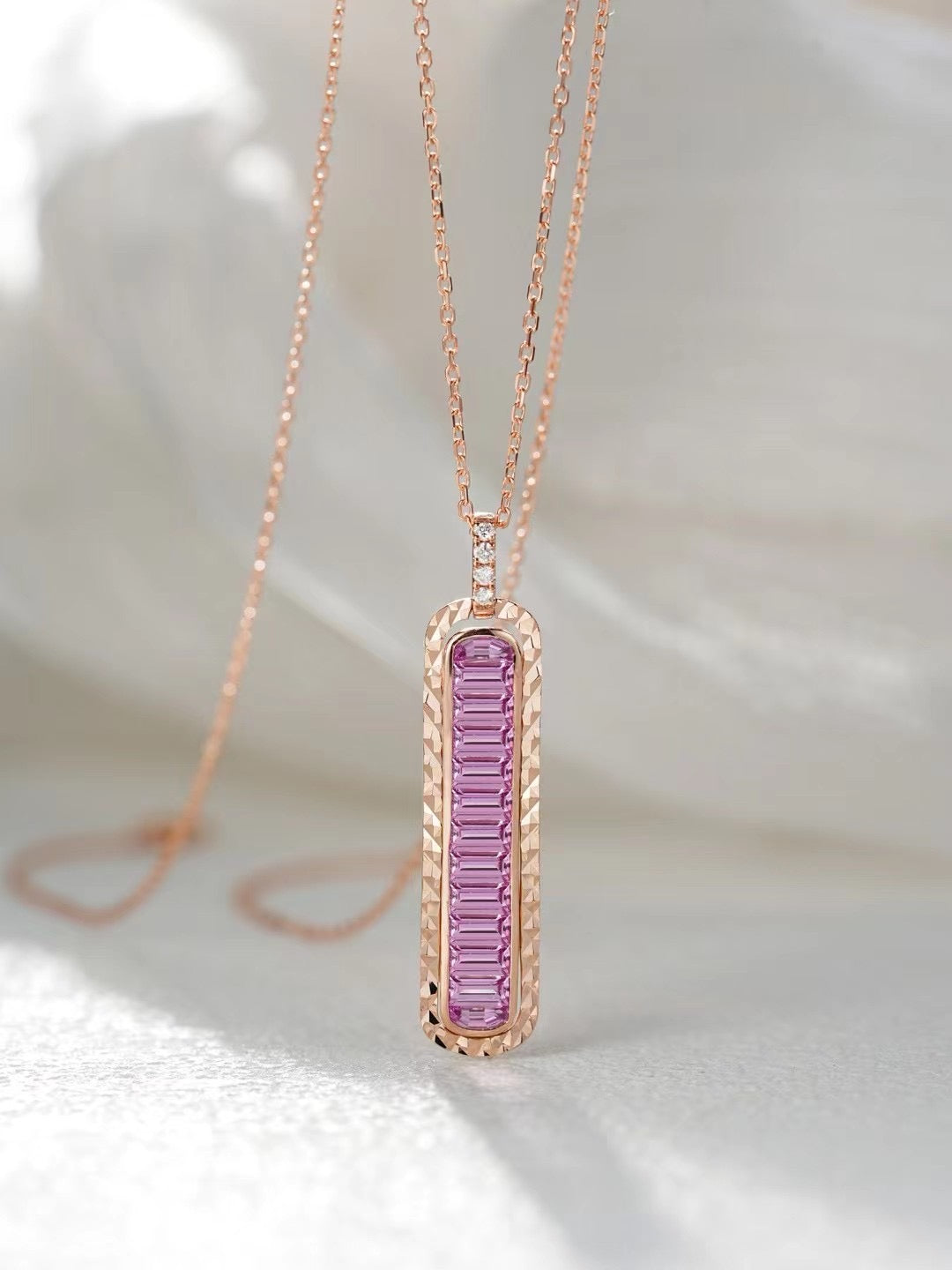 Rainbow Sapphire 18K Gold Pendant (Item No. SA061)