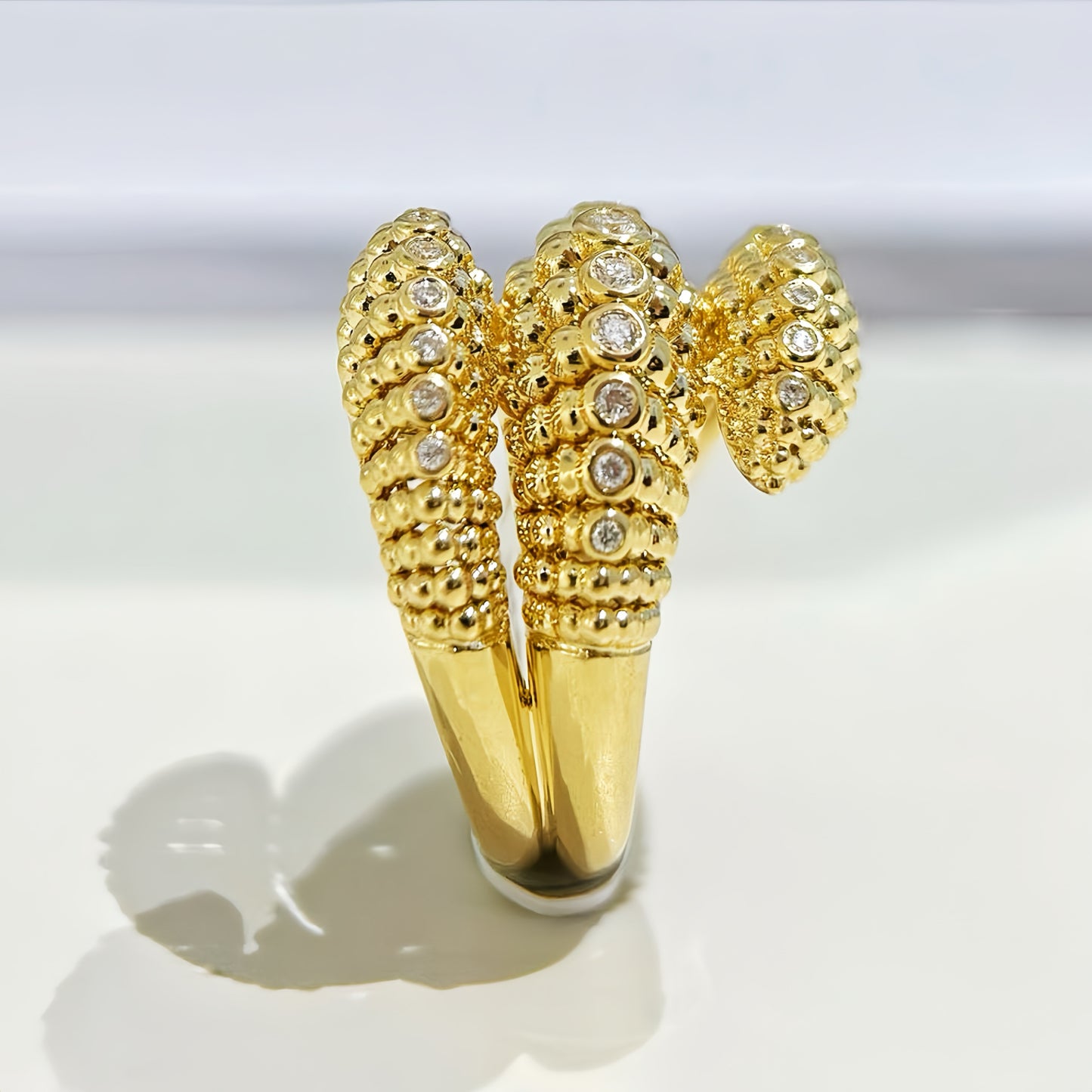 Vintage 18k Gold Diamond Ring (Item No. VT423)