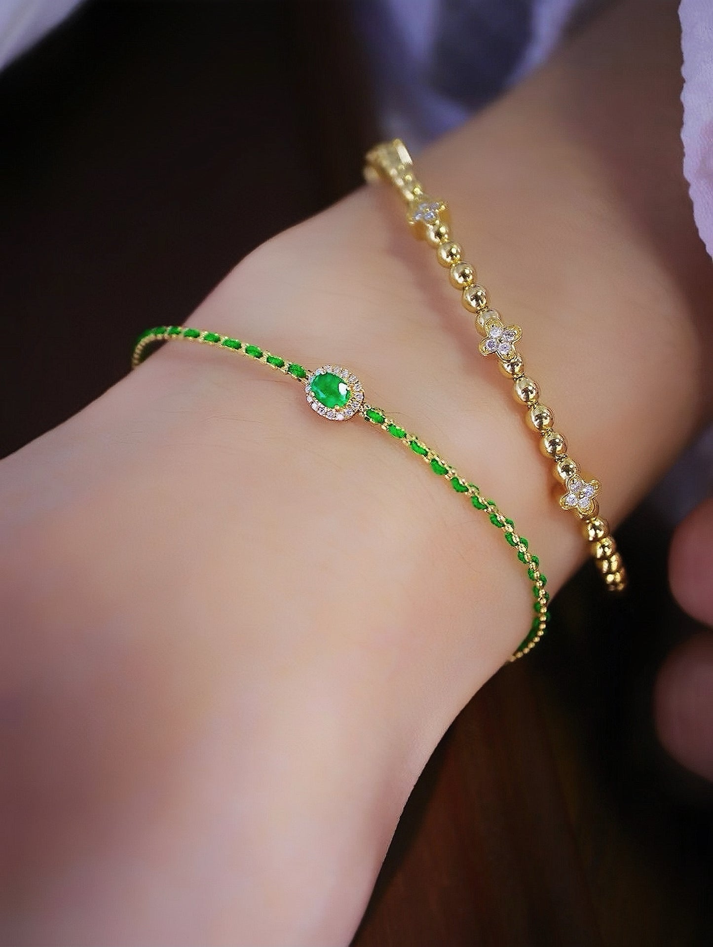 Weaving 18k Gold Emerald Ruby Sapphire Bracelet (Item No. VT120)