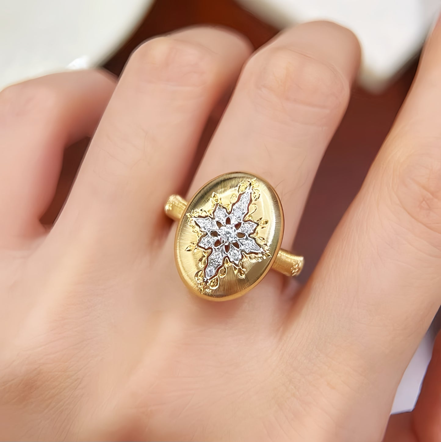 Vintage 18k Gold Diamond Ring (Item No. VT006)