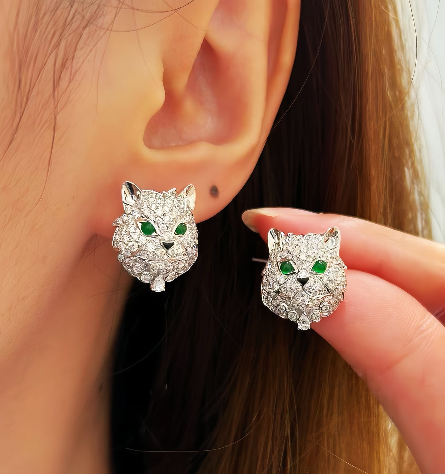 Vintage 18k Gold Diamond Earring (Item No. VT437)