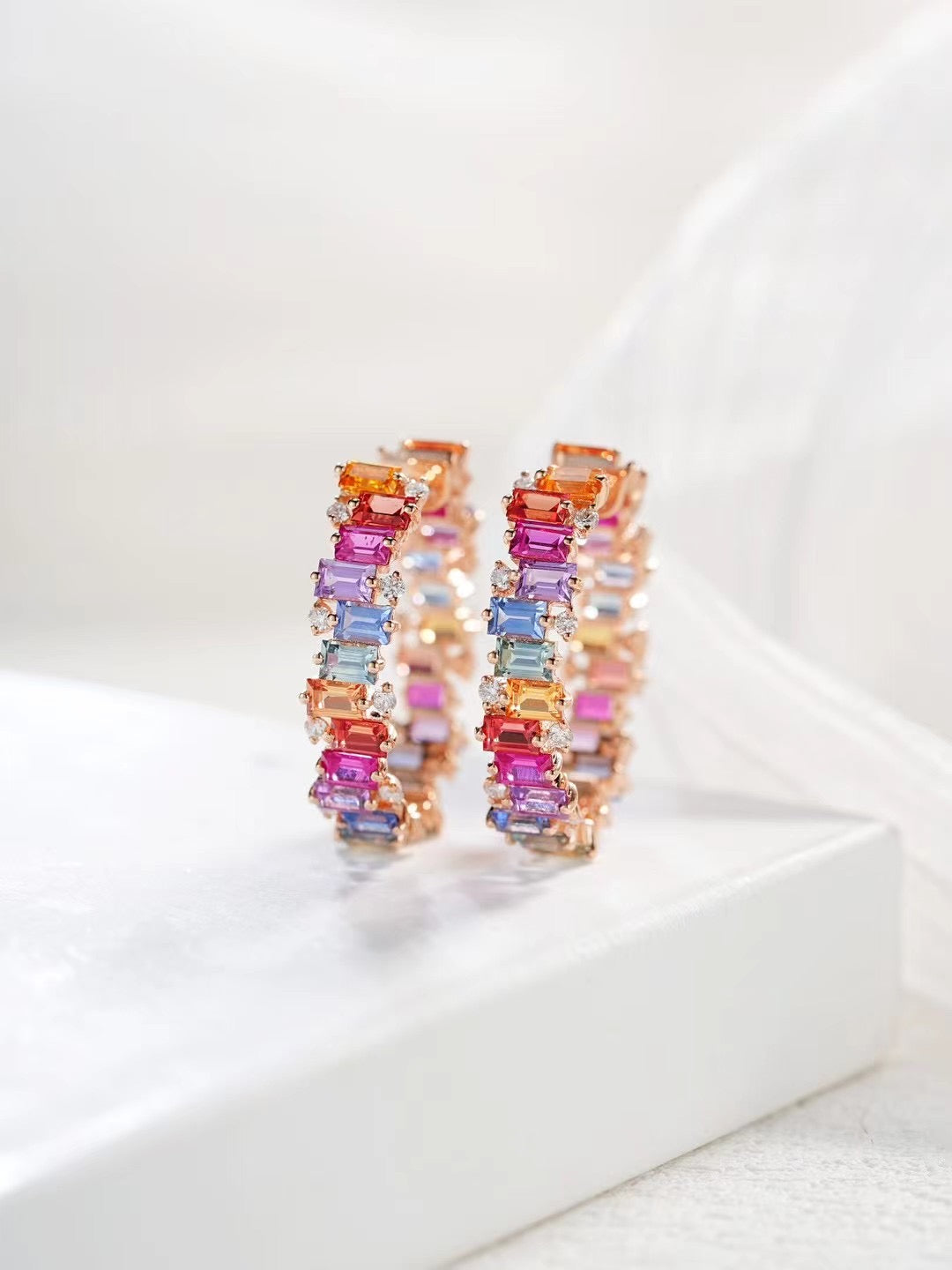 Rainbow Sapphire 18k Gold Earring (Item No. SA099)