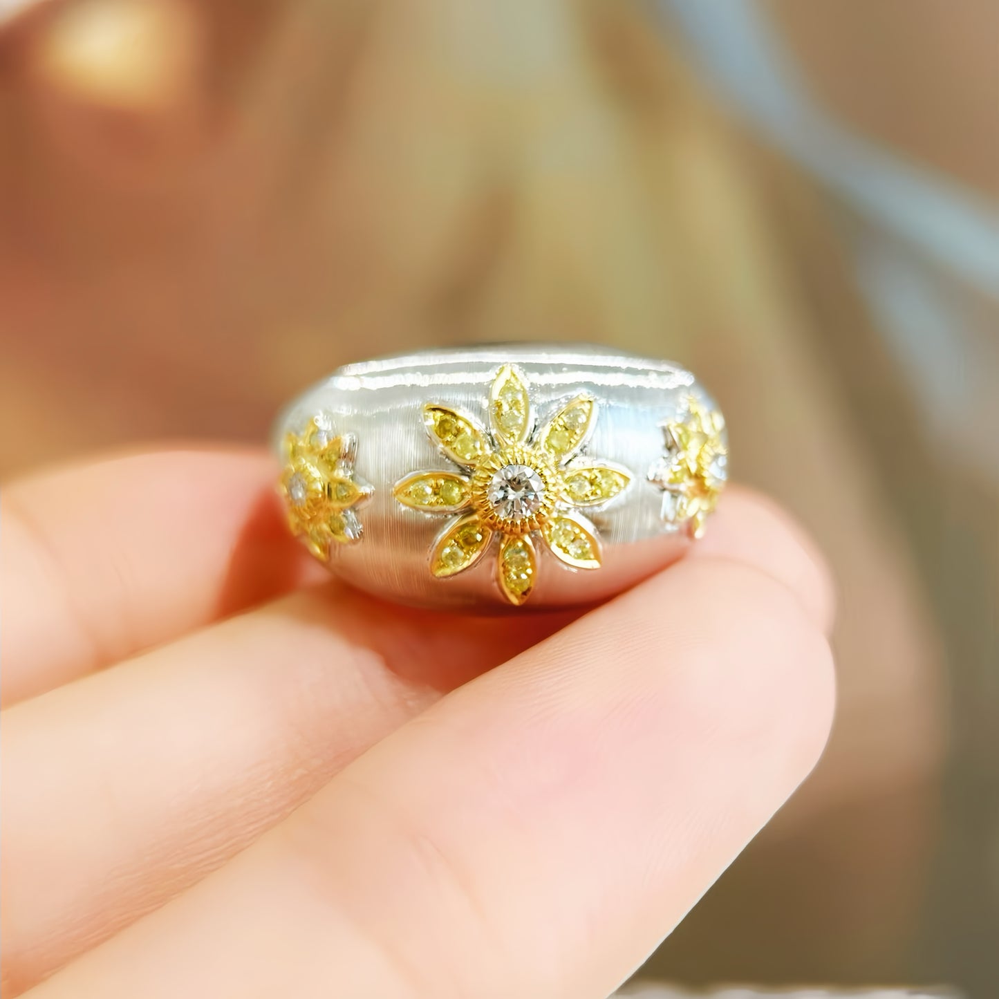 Vintage 18k Gold Diamond Ring (Item No. VT318)