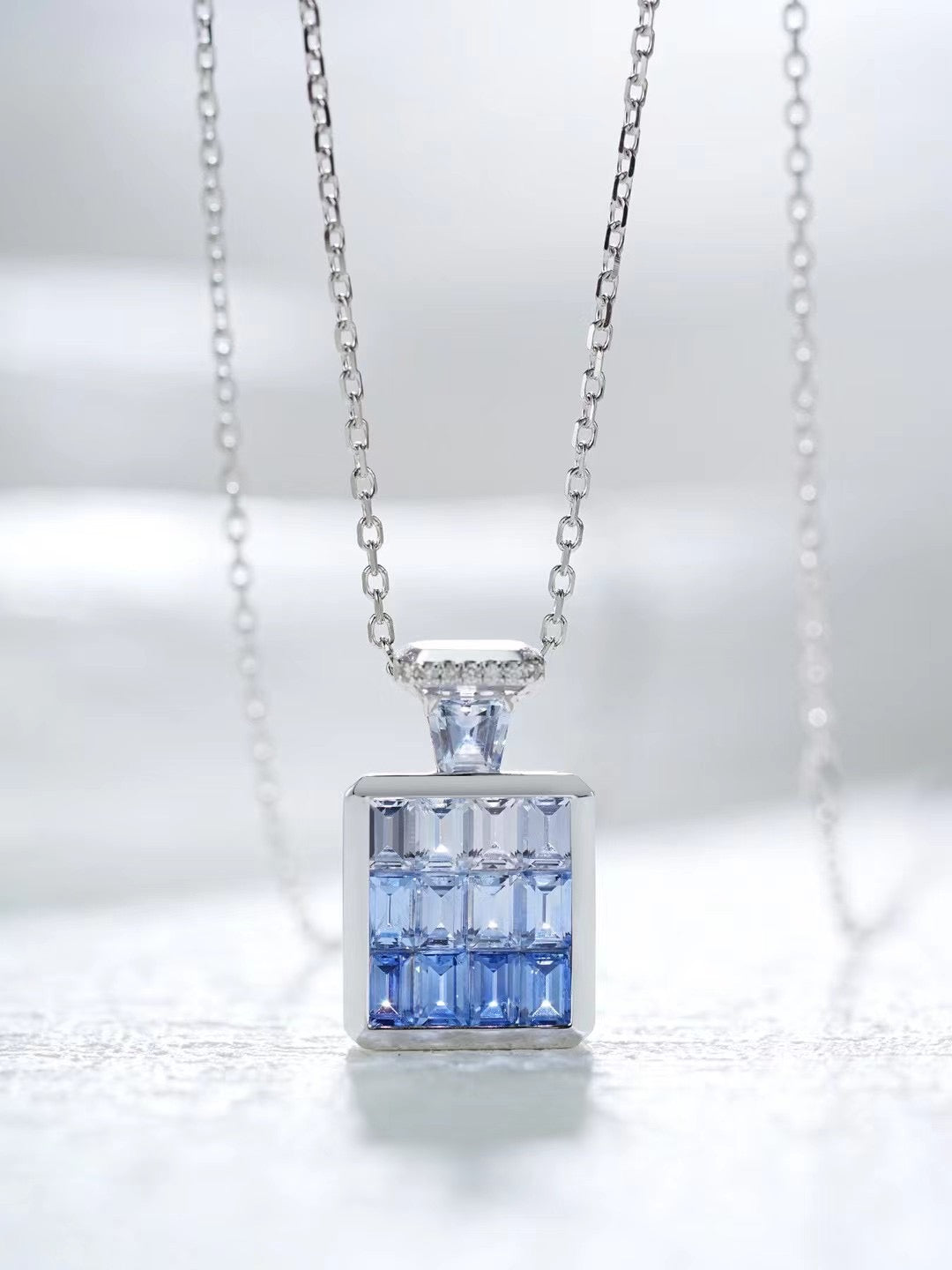 Rainbow Sapphire 18k Gold Pendant (Item No. SA091)