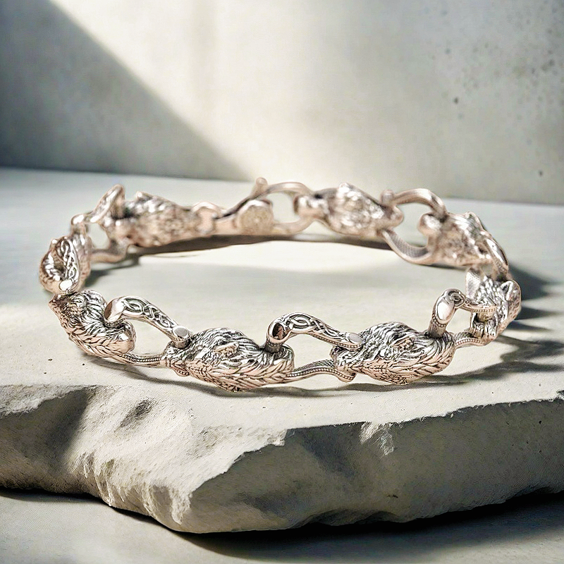 Wolf Silver Bracelet (Item No. B0675)