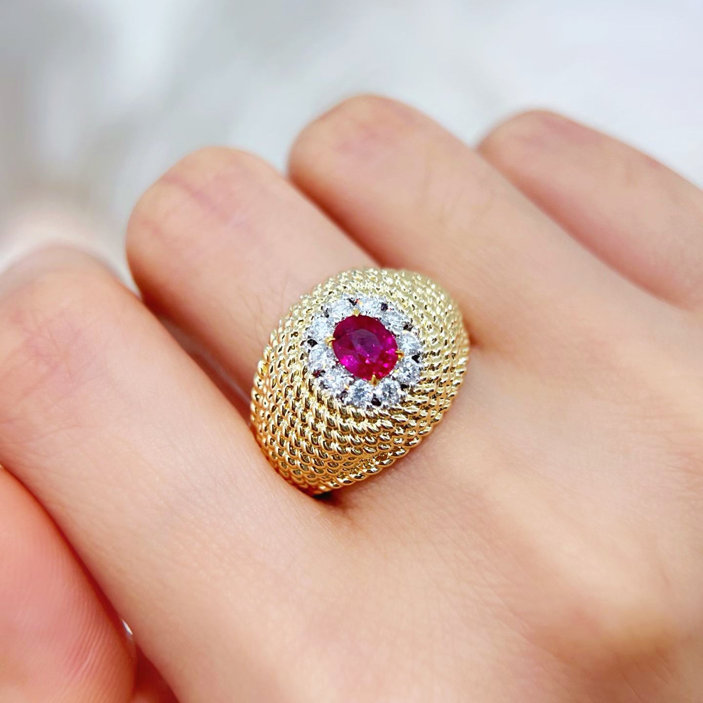 Vintage 18k Gold Diamond Ring (Item No. VT363)