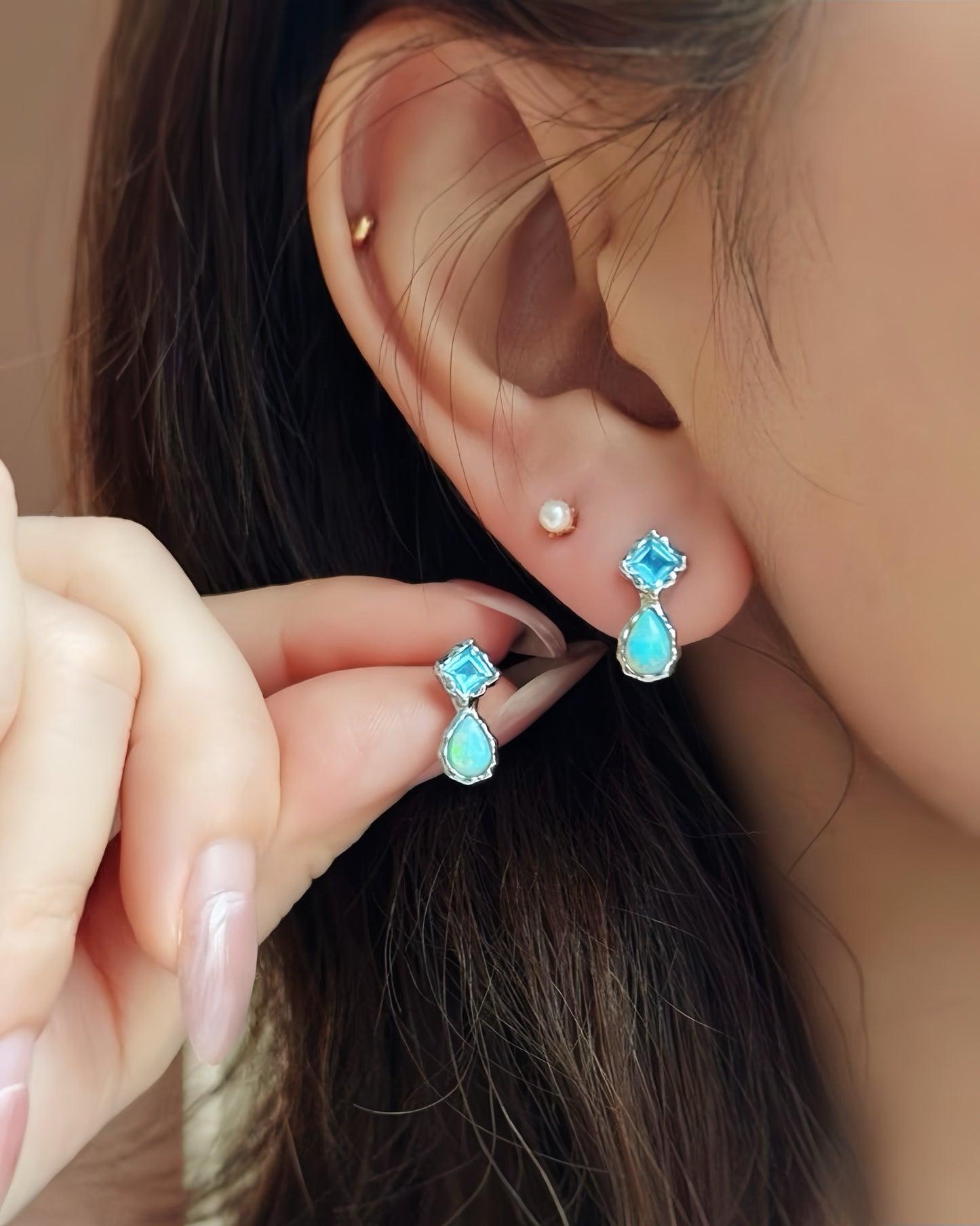 Vintage Gold Aquamarine Crystal Opal Earring (Item No. VT070)