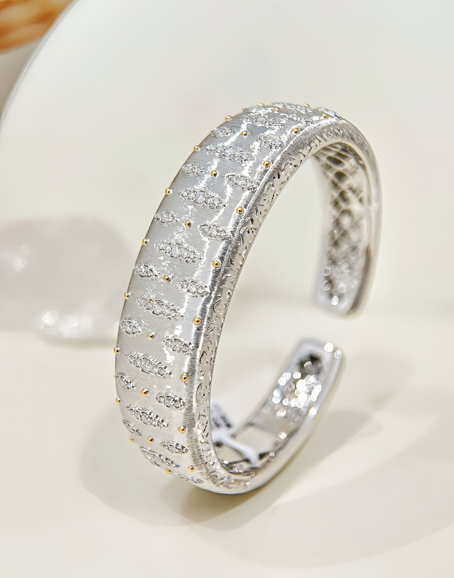 Vintage 18k Gold Diamond Bracelet (Item No. VT362)
