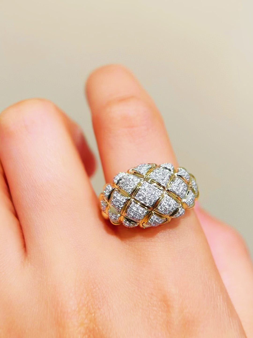 Vintage 18k Gold Diamond Ring (Item No. VT216)