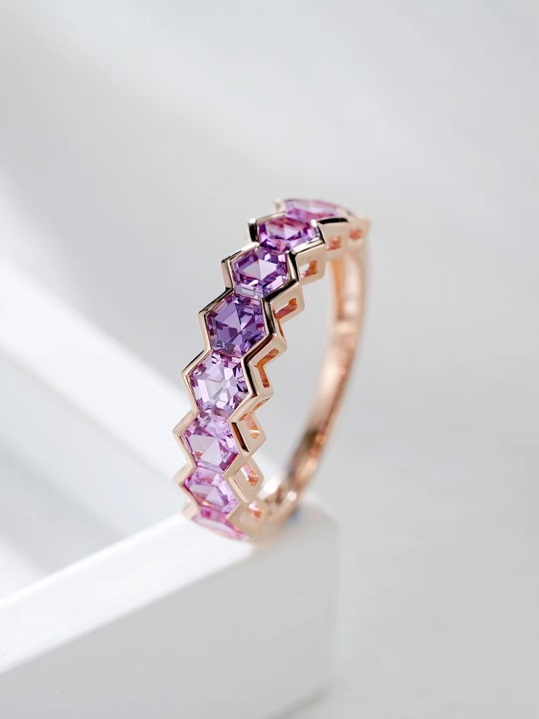 Rainbow Sapphire 18k Gold Ring (Item No. SA107)