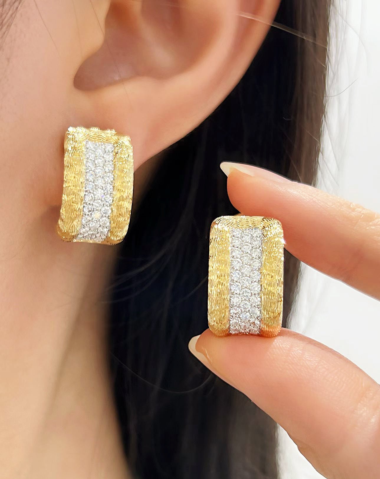 Vintage 18k Gold Diamond Earring (Item No. VT487)