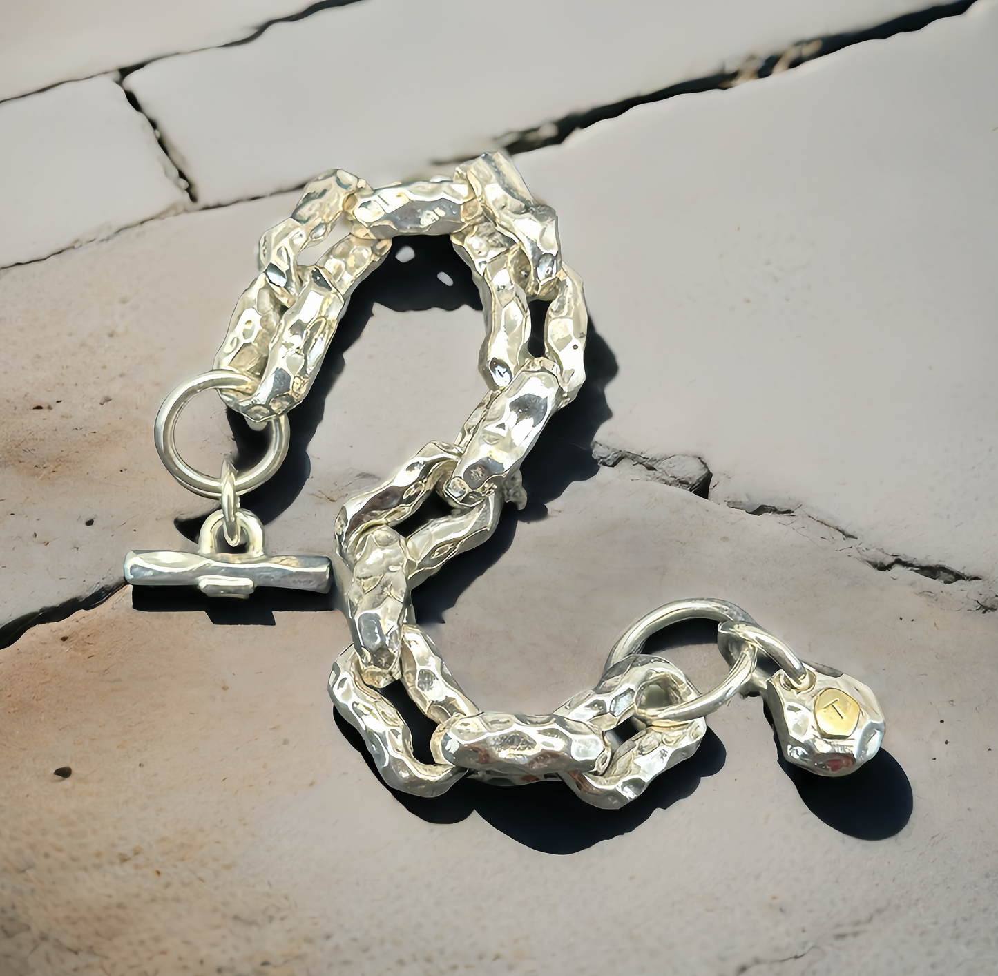 Heavy Metal Hammered Silver Bracelet (Highly Polished) (Item No.B0565)