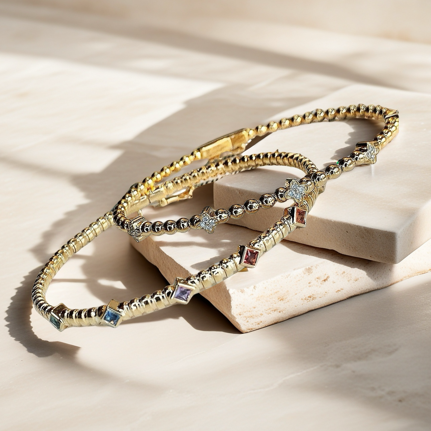 Four-leaf Clover 18k Gold Diamond Bracelet (Item No. VT123)