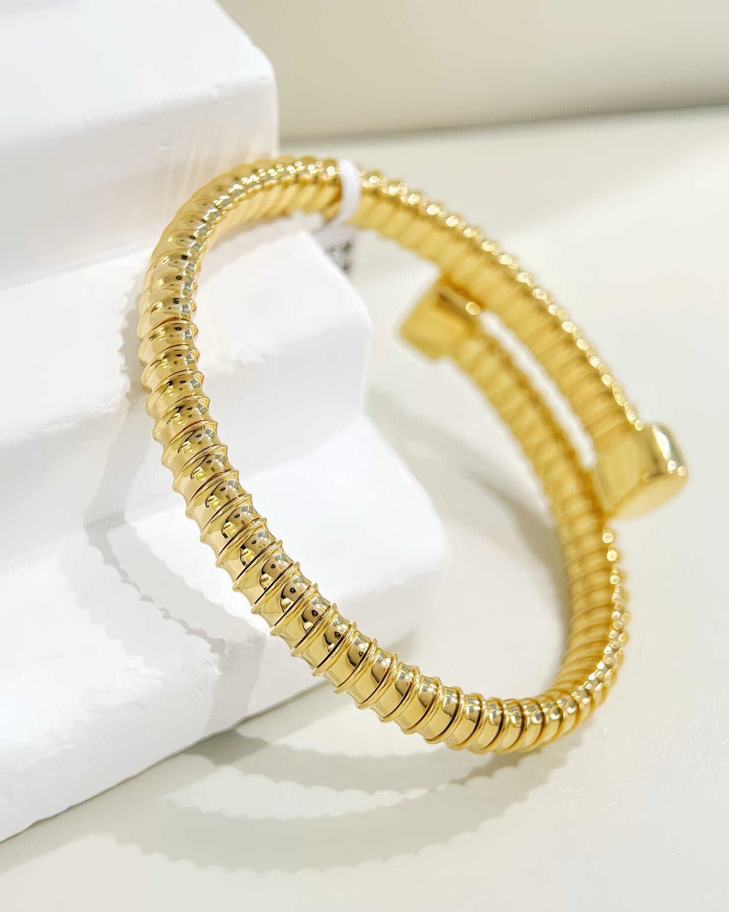 Vintage 18k Gold Diamond Bracelet (Item No. VT353)