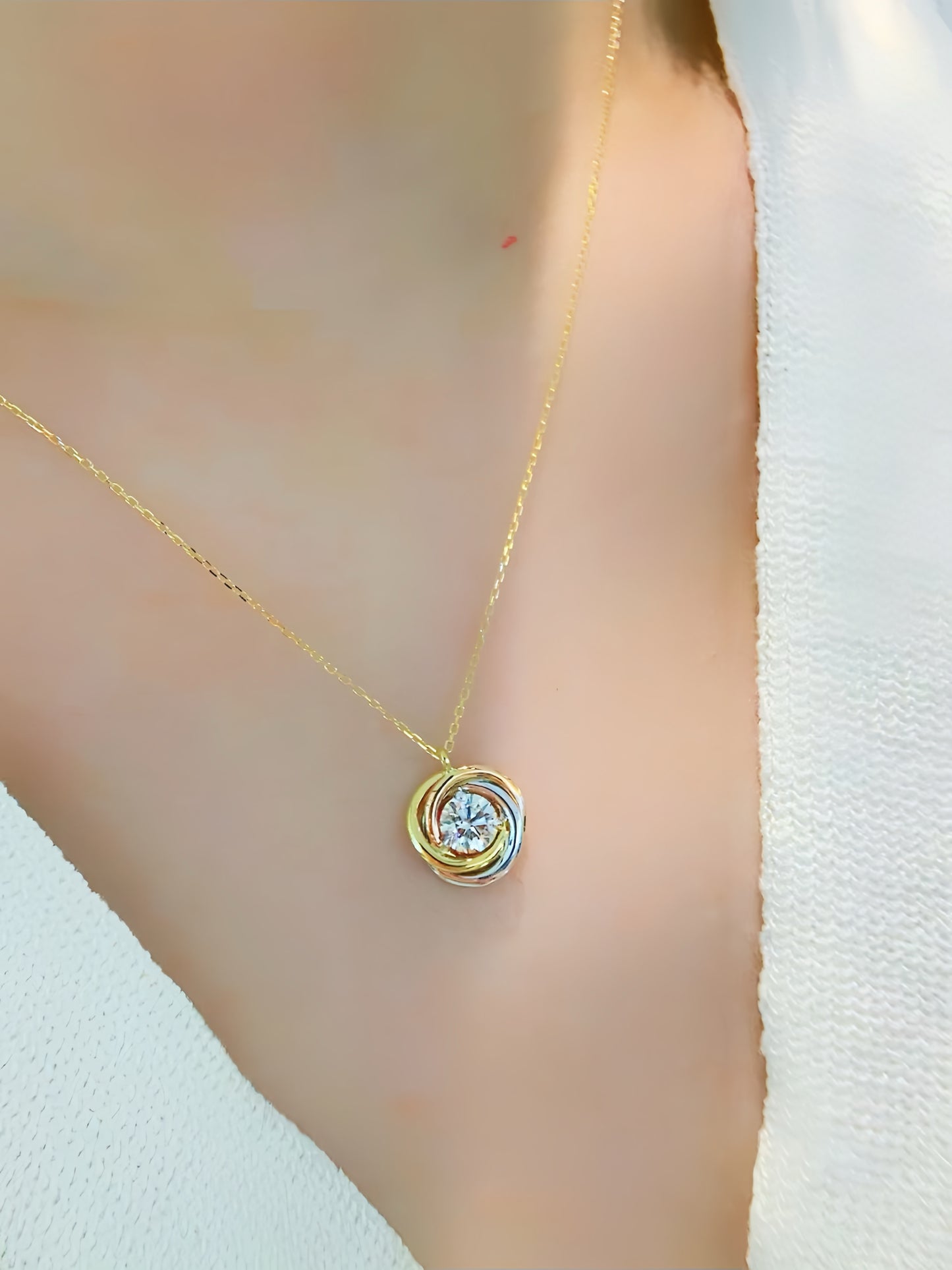 3 Gold color Spiral 18k Gold Diamond Pendant (Item No. VT204)