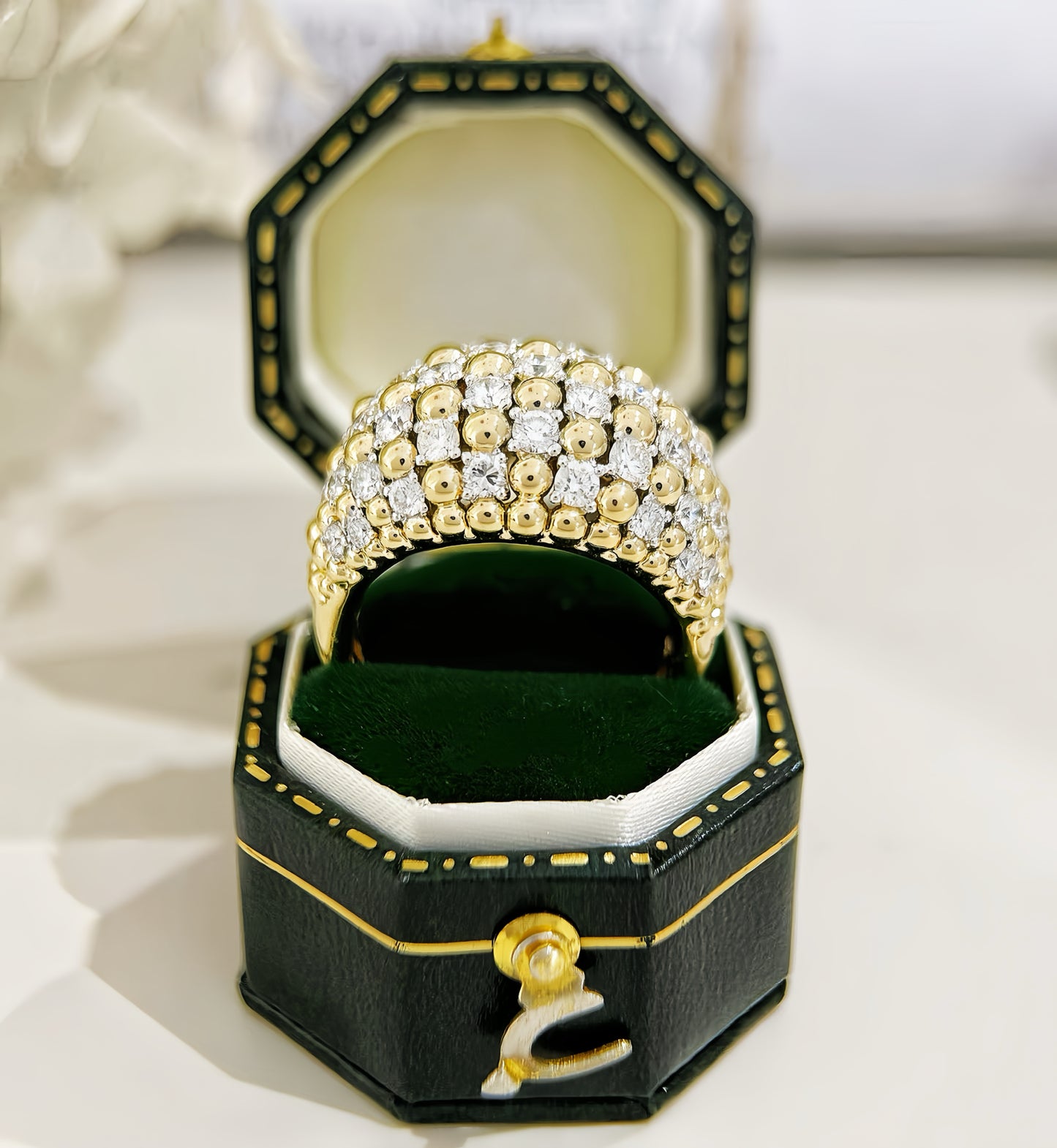 Vintage 18k Gold Diamond Ring (Item No. VT 278)