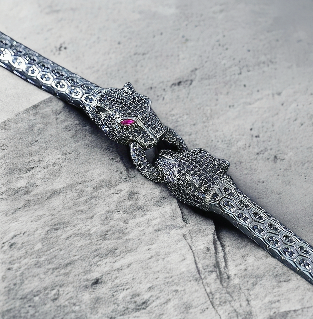 Panther Fashion Silver Bracelet (Item No. B0694)