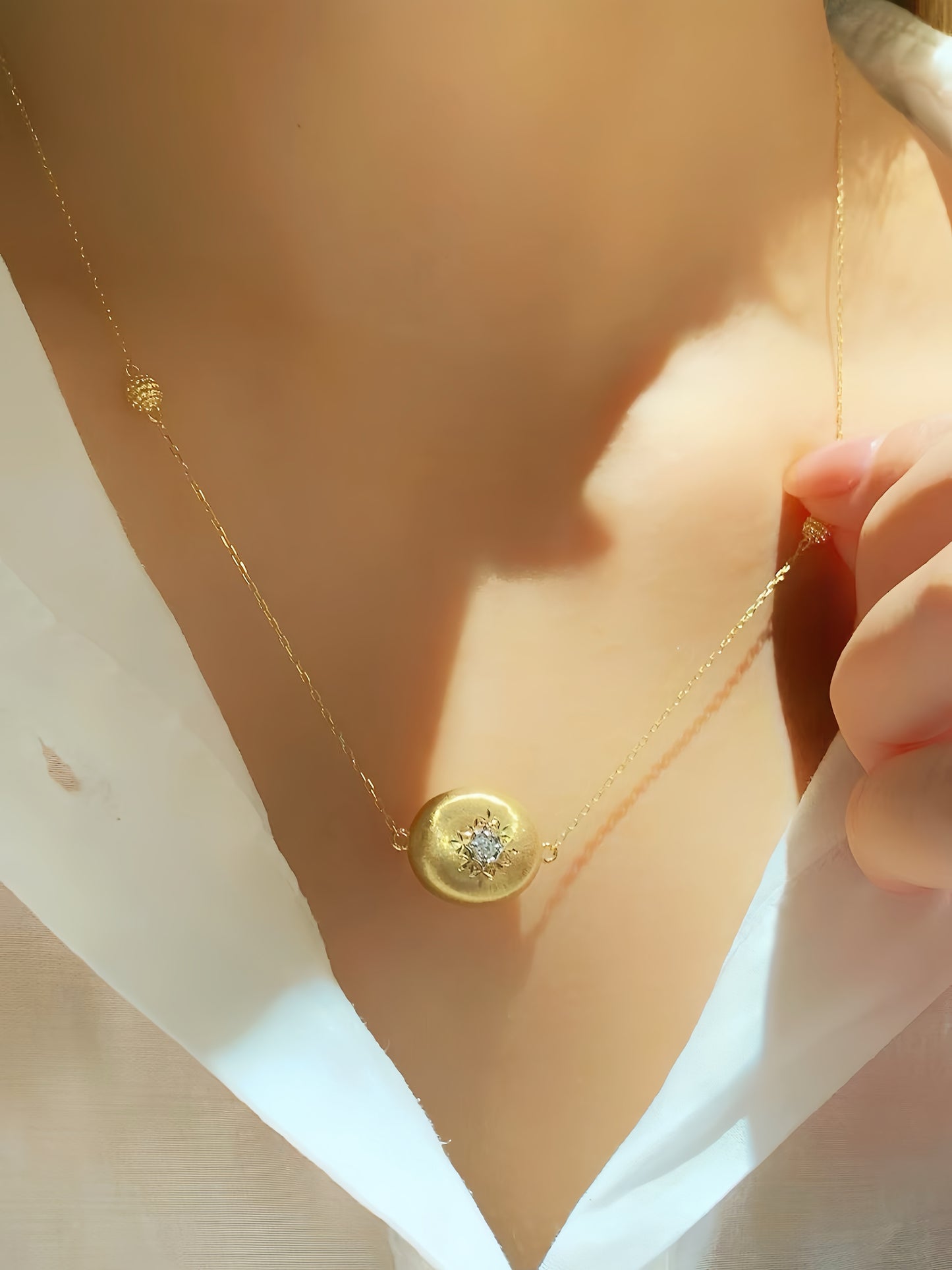 Vintage 18k Gold Diamond Pendant (Item No. VT176)